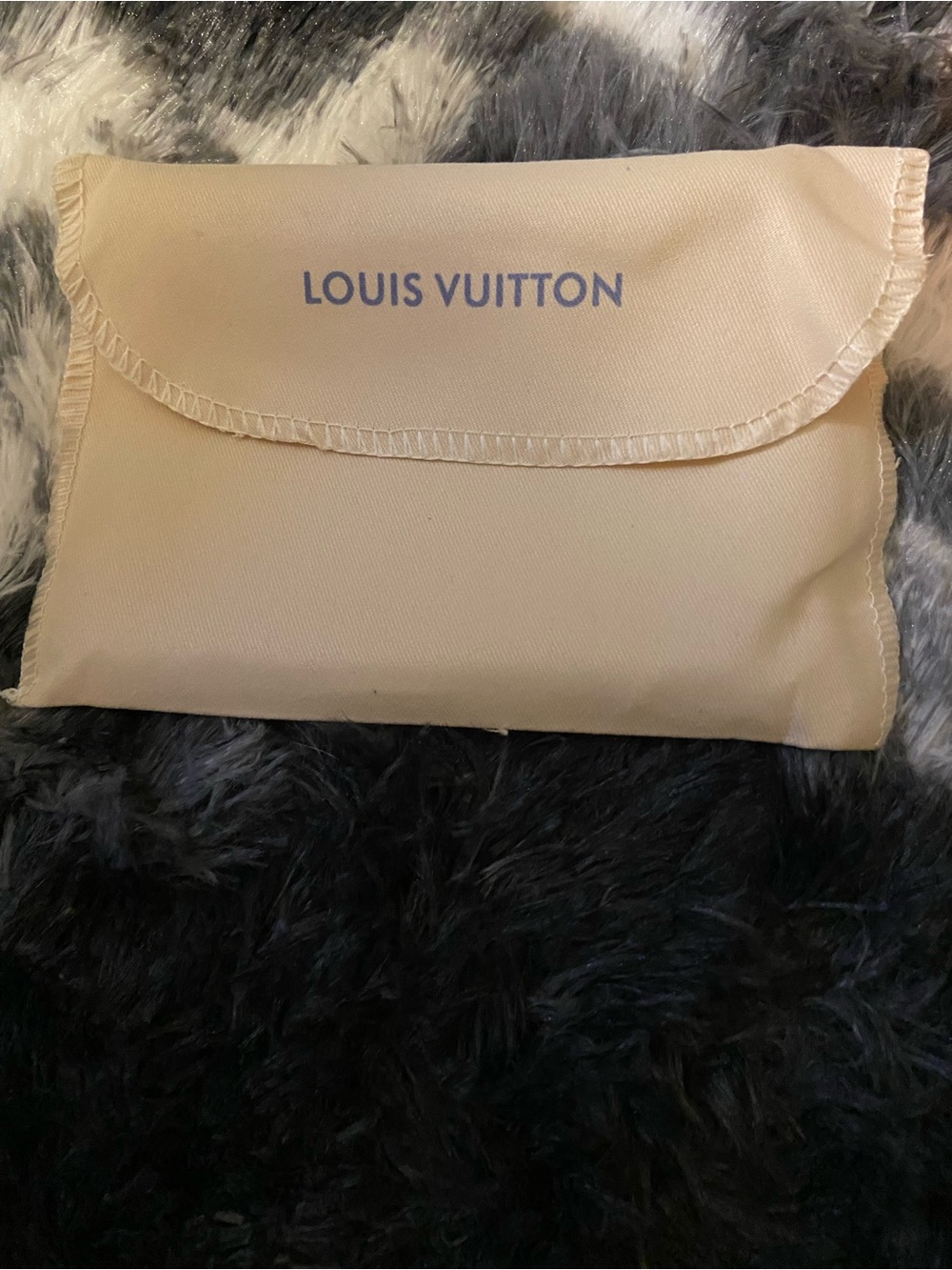 Louis Vuitton Tan Leather Bifold Wallet - Picture 4 of 8